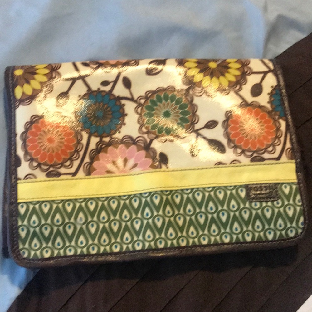 Makeup bag